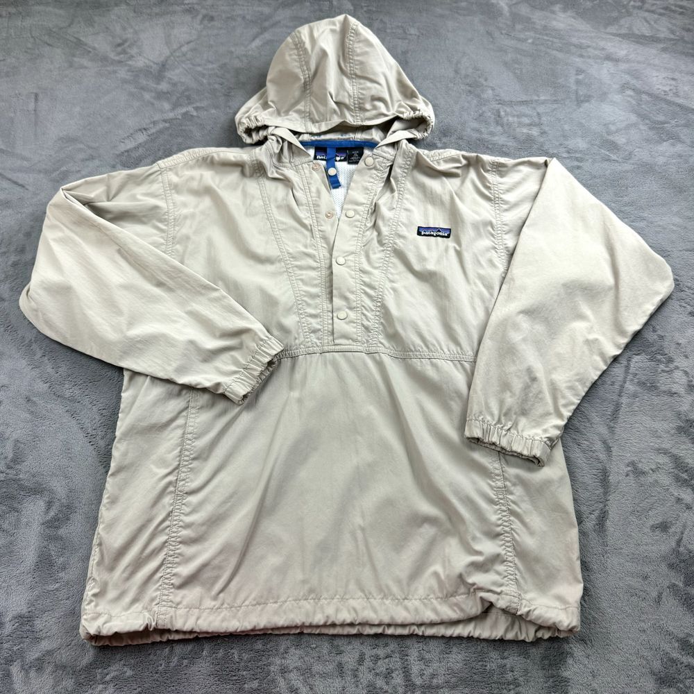 Patagonia kids-fit women’s S/M Windbreaker Jacket